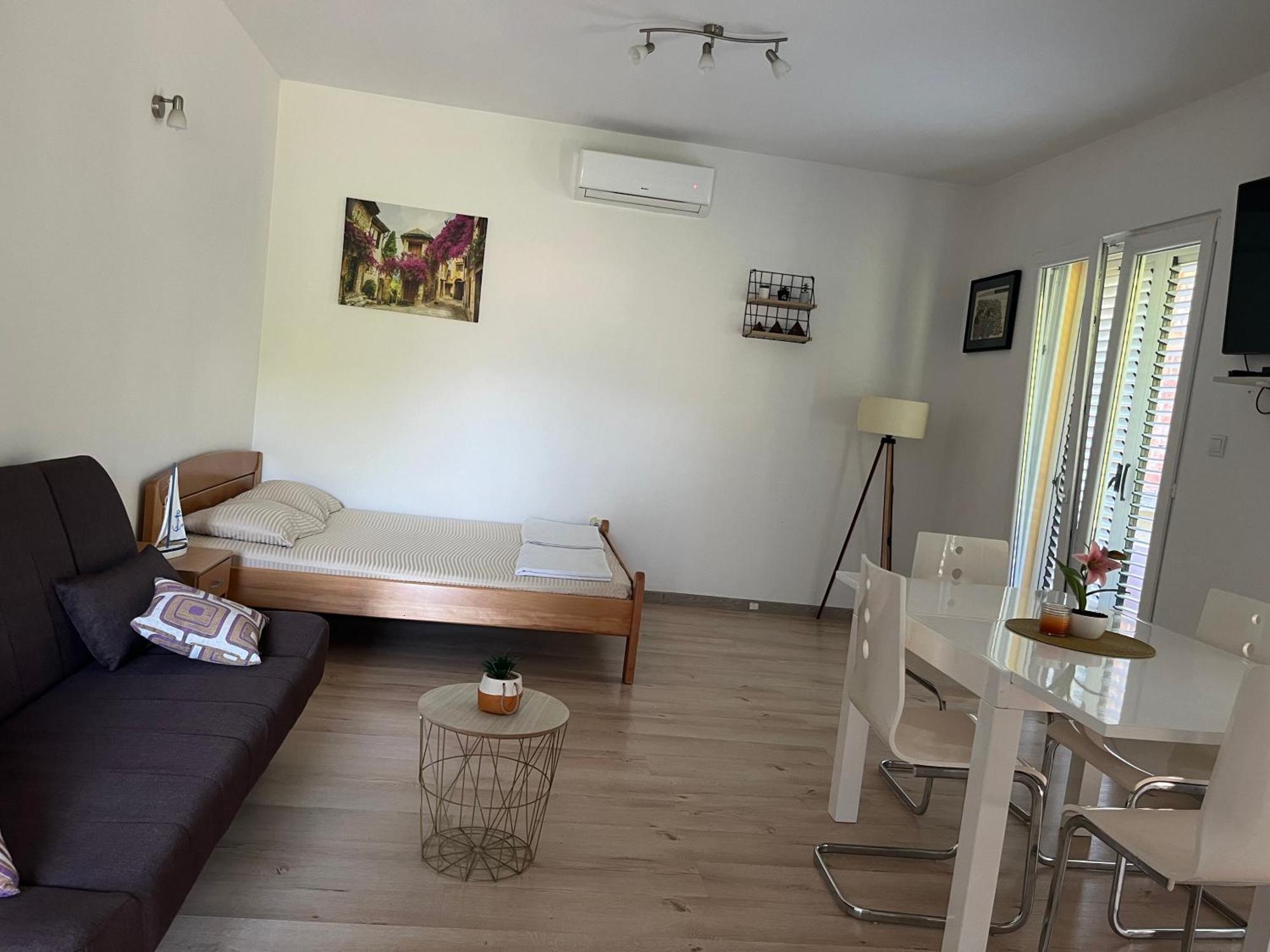 Apartman Iskra Bijela Ngoại thất bức ảnh